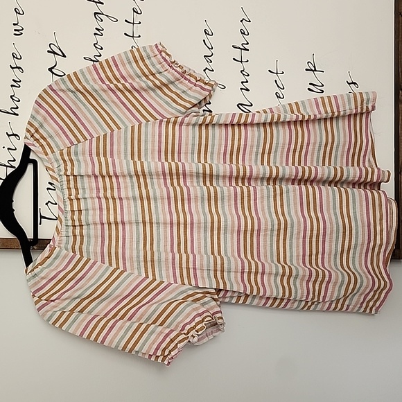 Cute Striped top - Picture 6 of 7